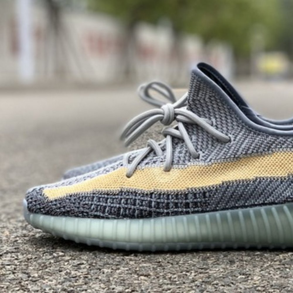 adidas Yeezy Boost 350 V2 Ash Blue US 11